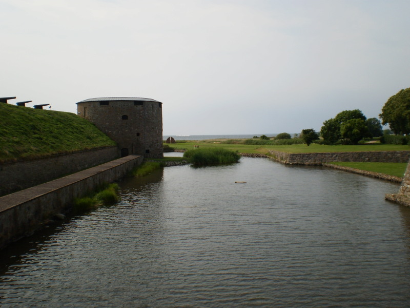 Kalmar, Zamek kiedyś miał za zadanie blokować port